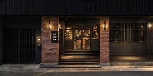 台中全新體驗型餐廳超市「四行倉庫」！燒肉中山打造質感生鮮糧倉、限定美食