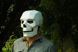 【DIY OK】來點不一樣的萬聖節吧！在家自己做的3D變裝紙面具